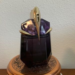 Mugler Alien Perfume